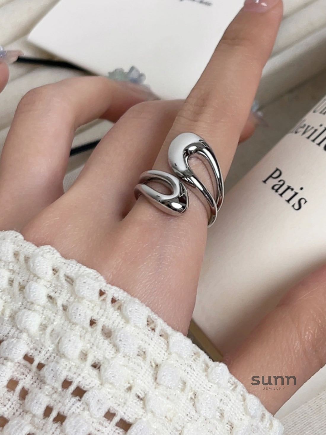 Avelyn Staggered Open Ring [RSCTNVAH]