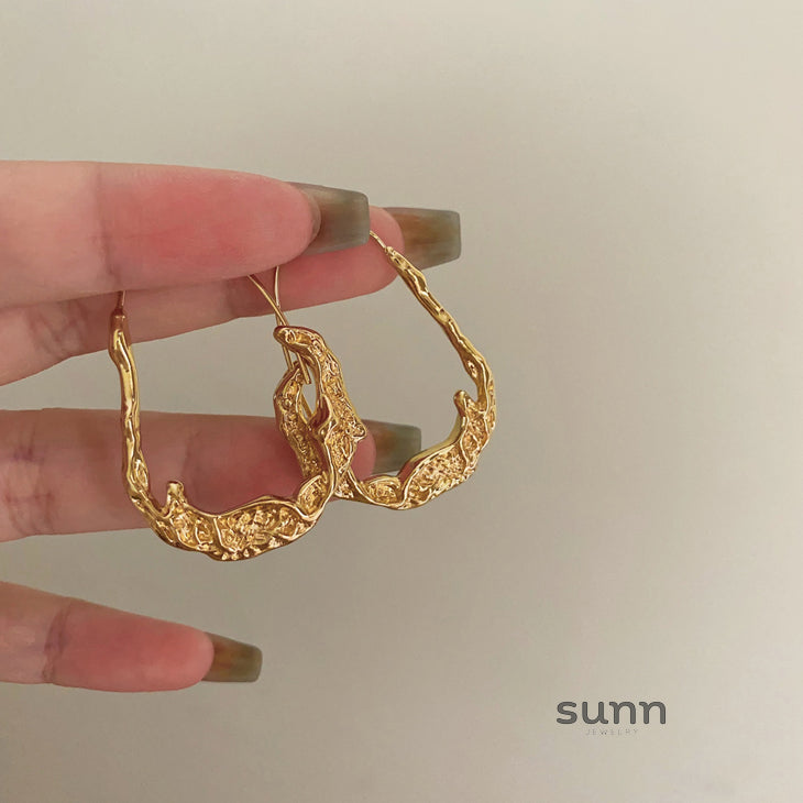 Aven Molten Gold Drop Earrings [YW7H50FM]