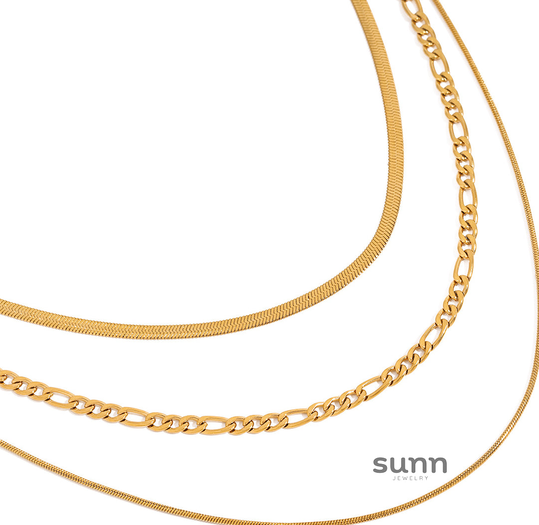 Avery Stacked Cross Necklace [FM5WAQ4M]