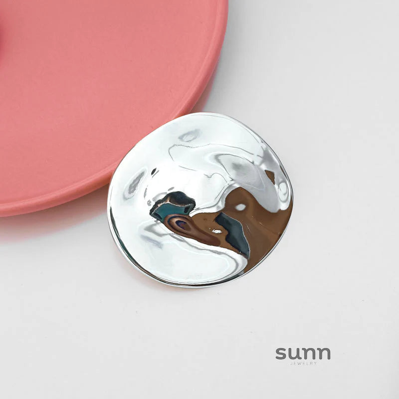 Aviannah Irregular Circle Brooch
