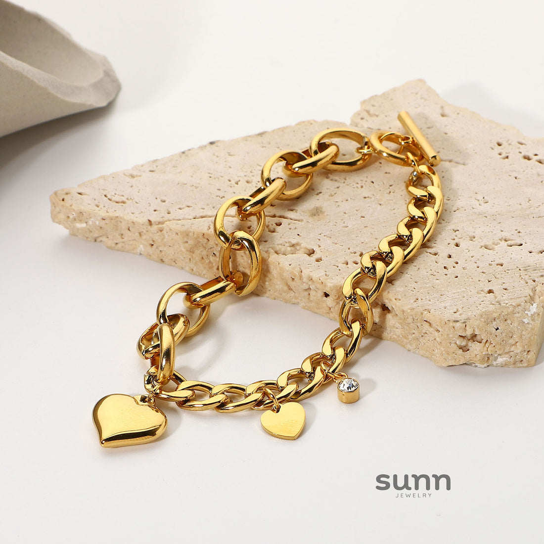Avielle Zircon Heart Link Bracelet [79X9FA2R]