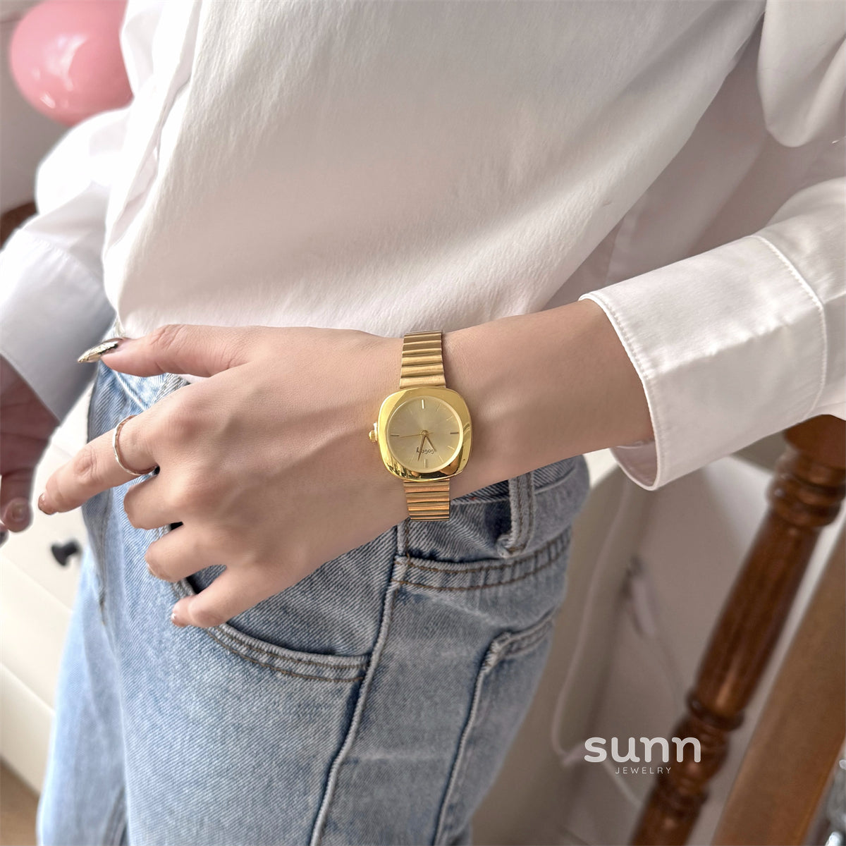 Avigayil Retro Gold Square Watch [75TBK12P]