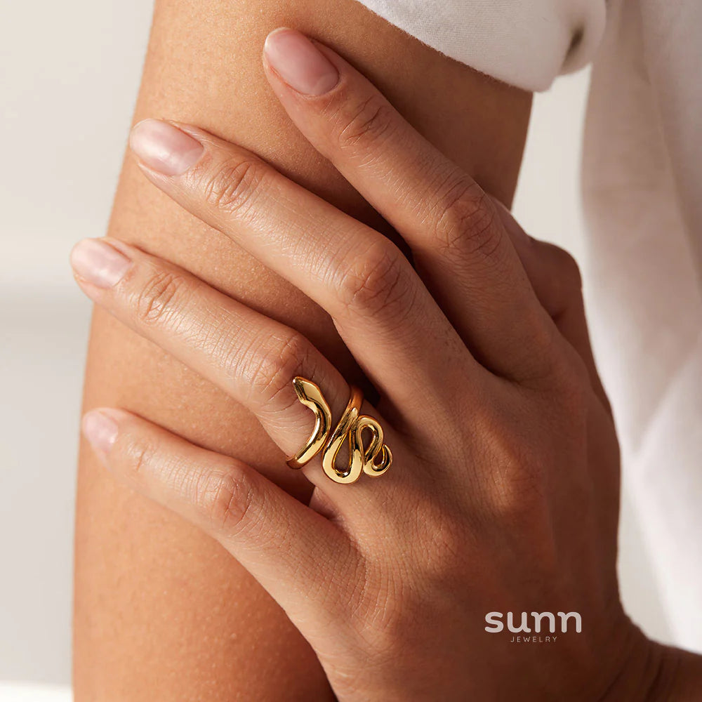Ayaat Chic Snake Open Ring