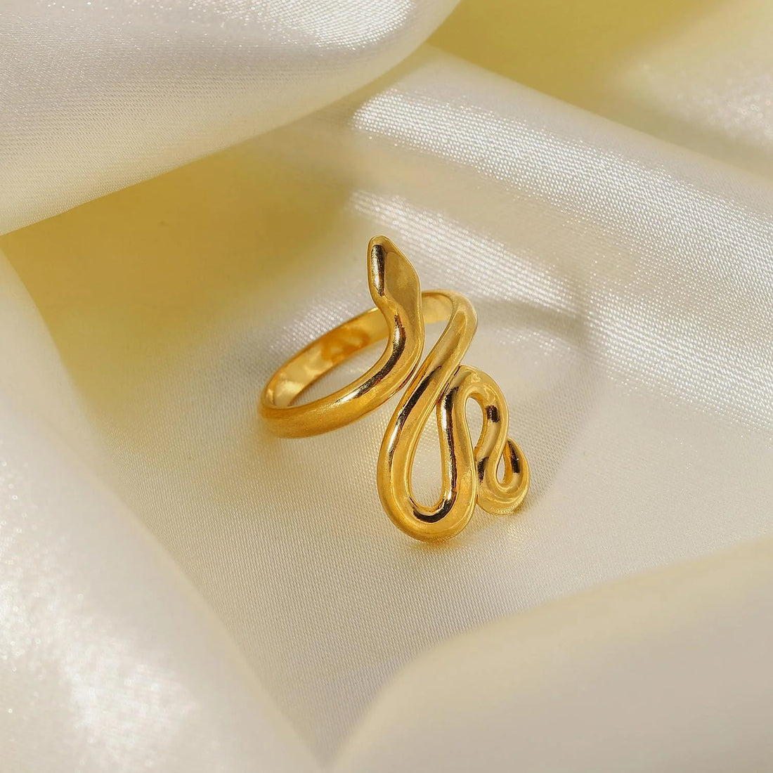 Ayaat Chic Snake Open Ring