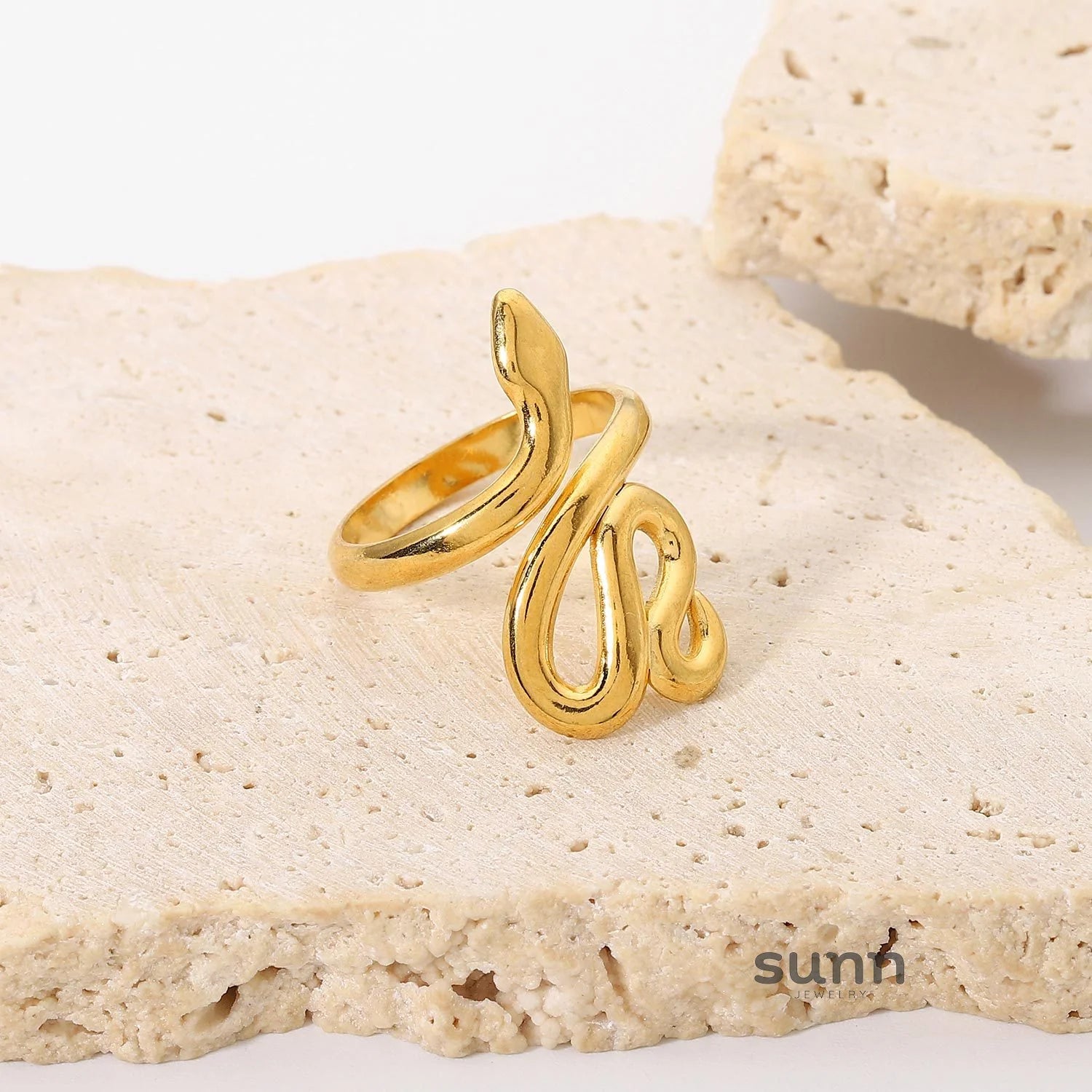 Ayaat Chic Snake Open Ring