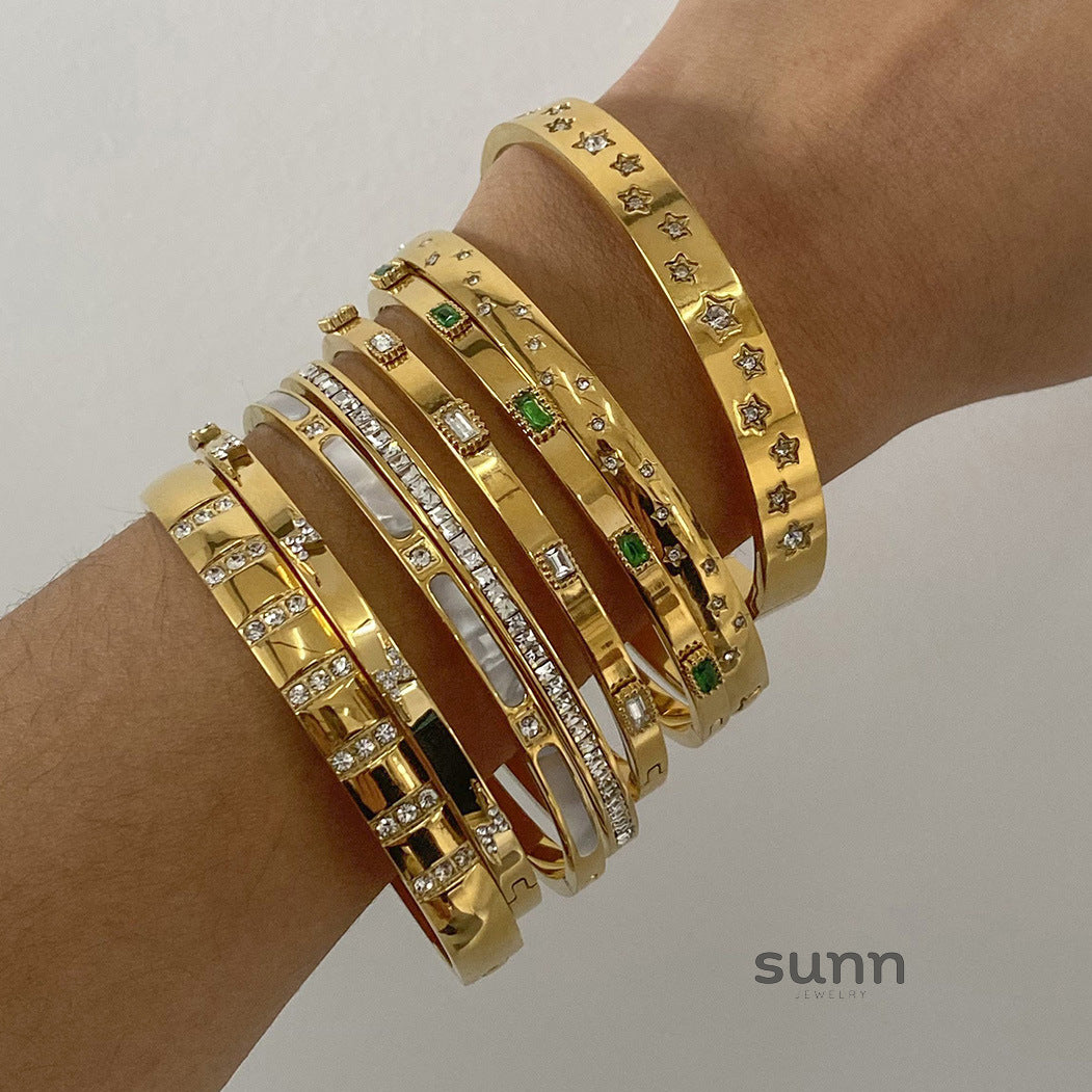 Ayda Zircon Buckle Bracelet [P5PWKP59]