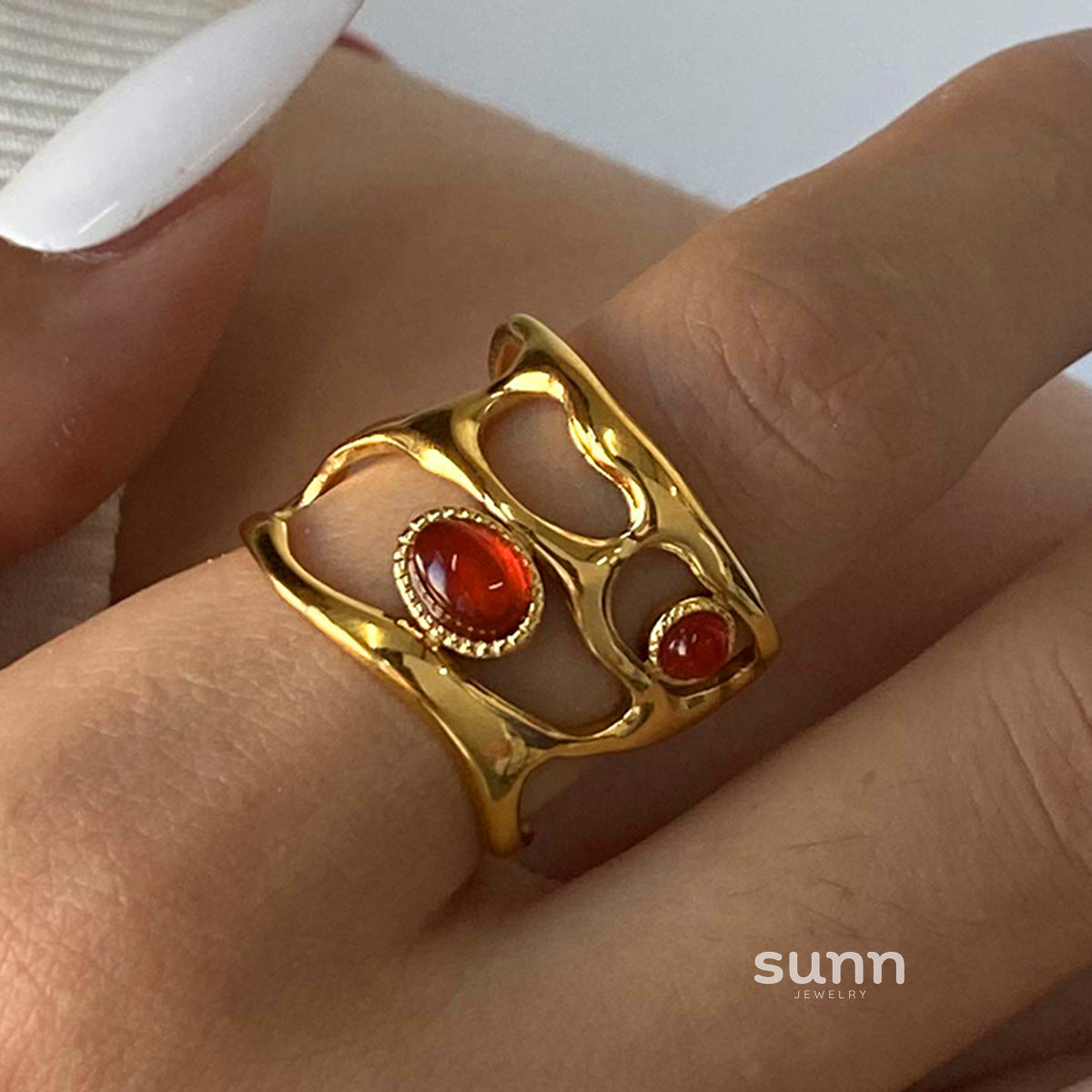 Aylah Red Agate Heart Set [R7CU3FTL]