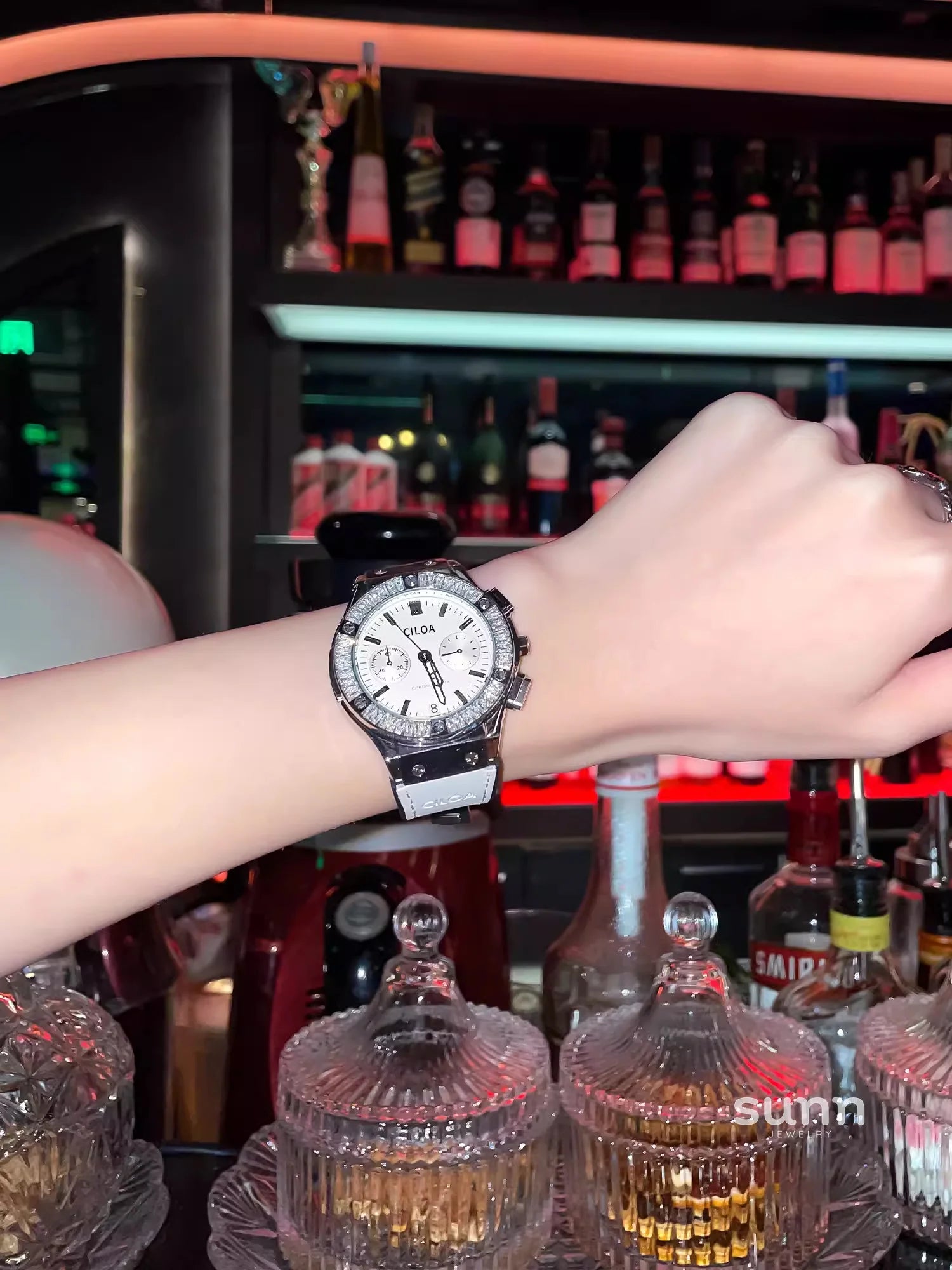 Aylee Elegant Leather Watch