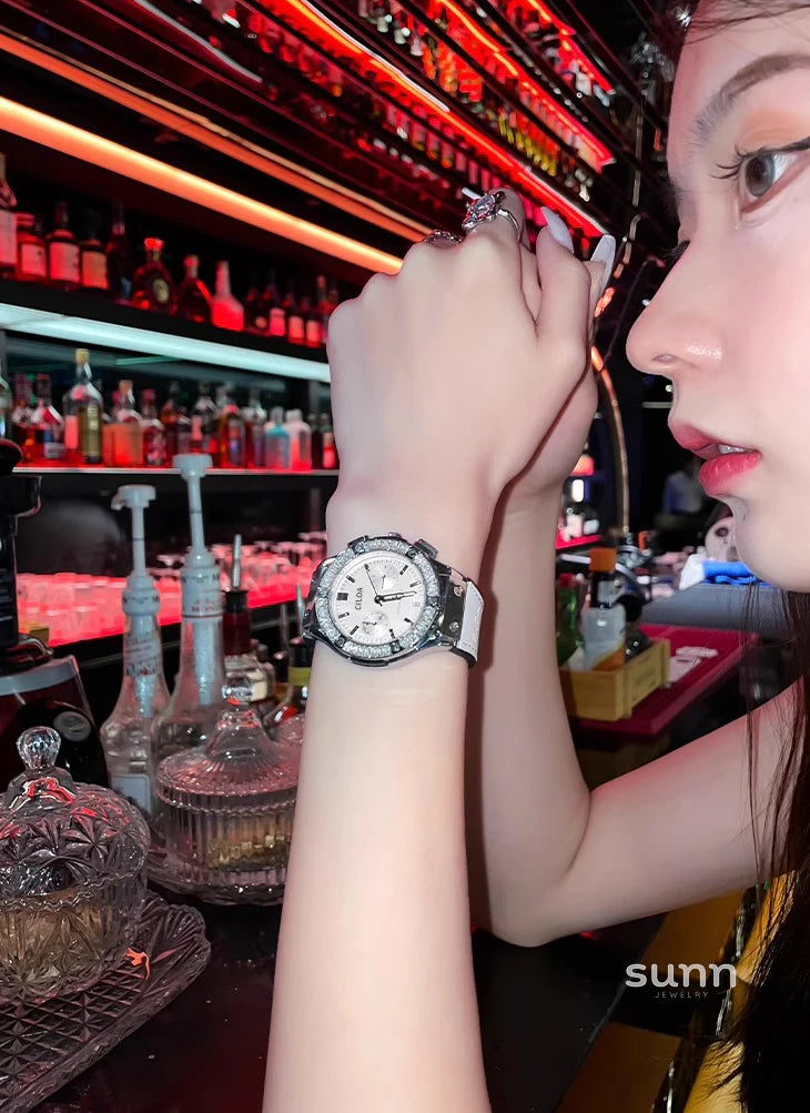 Aylee Elegant Leather Watch