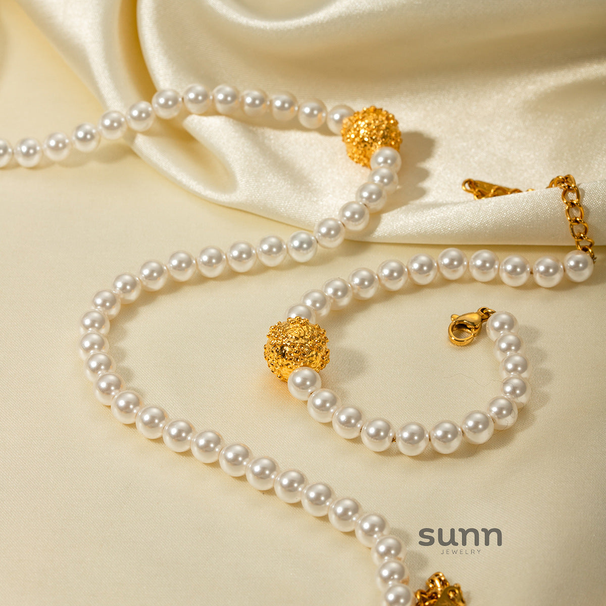 Aylee Pearl Pendant Necklace [ZZY5VIXS]