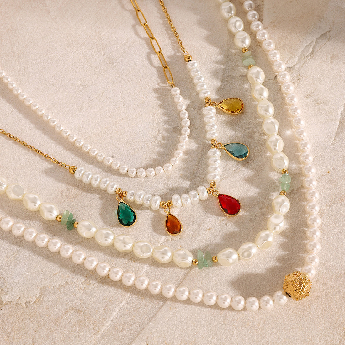 Aylee Pearl Pendant Necklace [PK25WFTV]