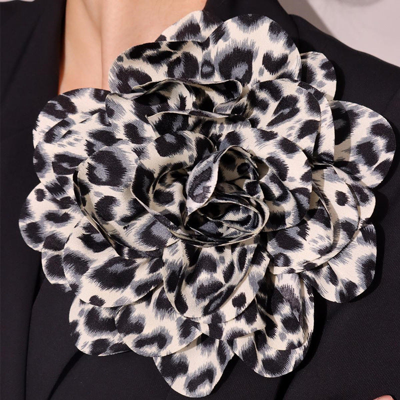 Ayva Leopard Bloom Brooch [63K4HGPN]
