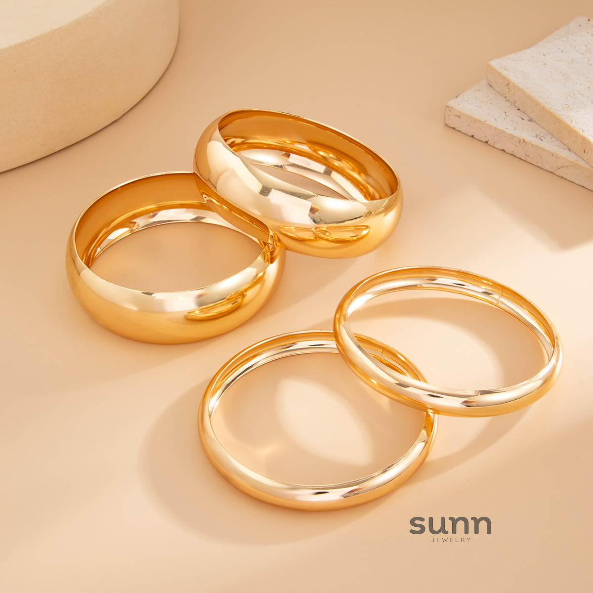 Ayven Polished Statement Bangle Set [LIBHECOT]