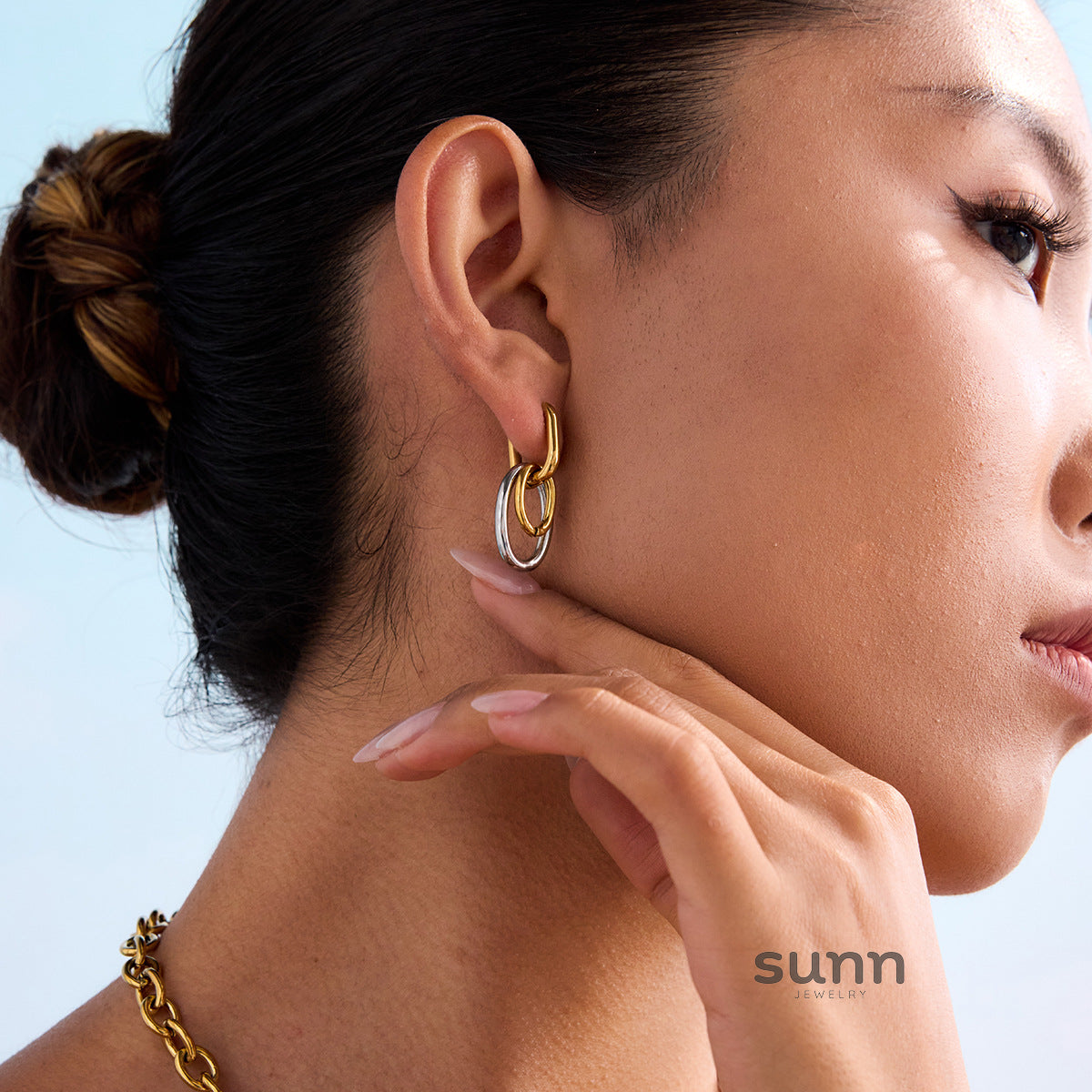 Azari Sculptural Hoop Earrings [PCBKWV09]