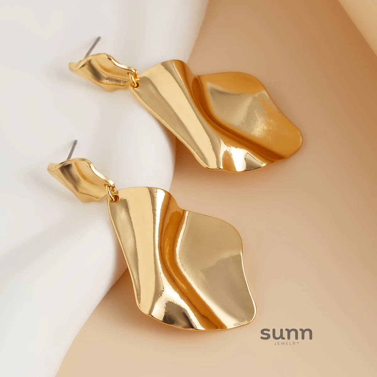 Azlyn Pleated Diamond Earrings