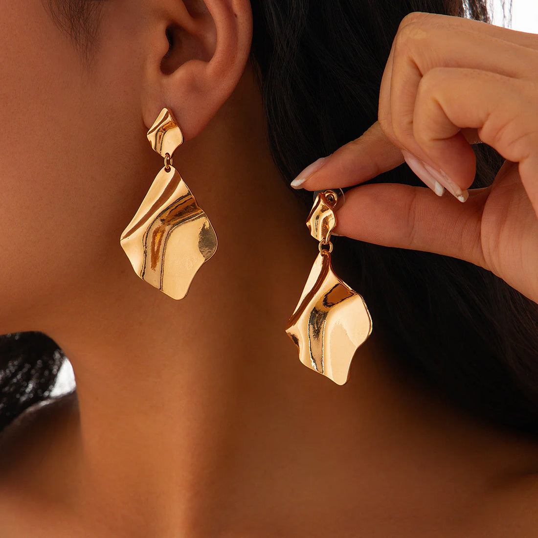Azlyn Pleated Diamond Earrings
