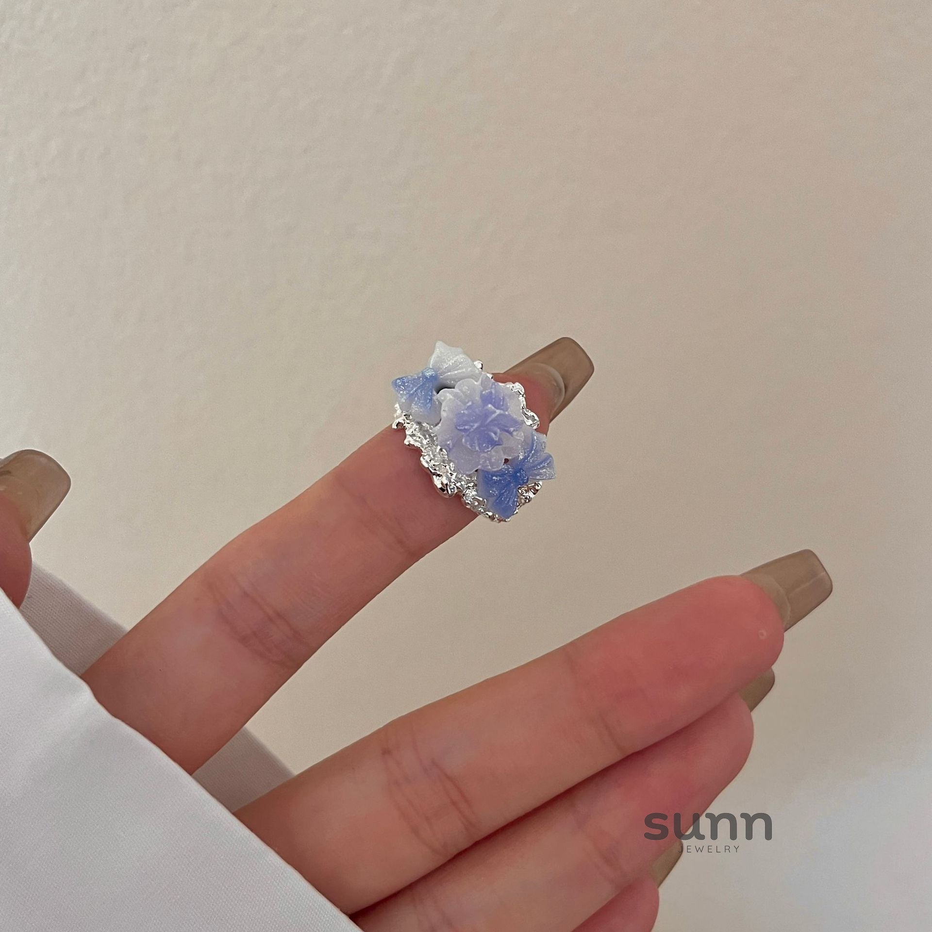 Azlynn Gradient Bloom Ring [EB7URFM7]