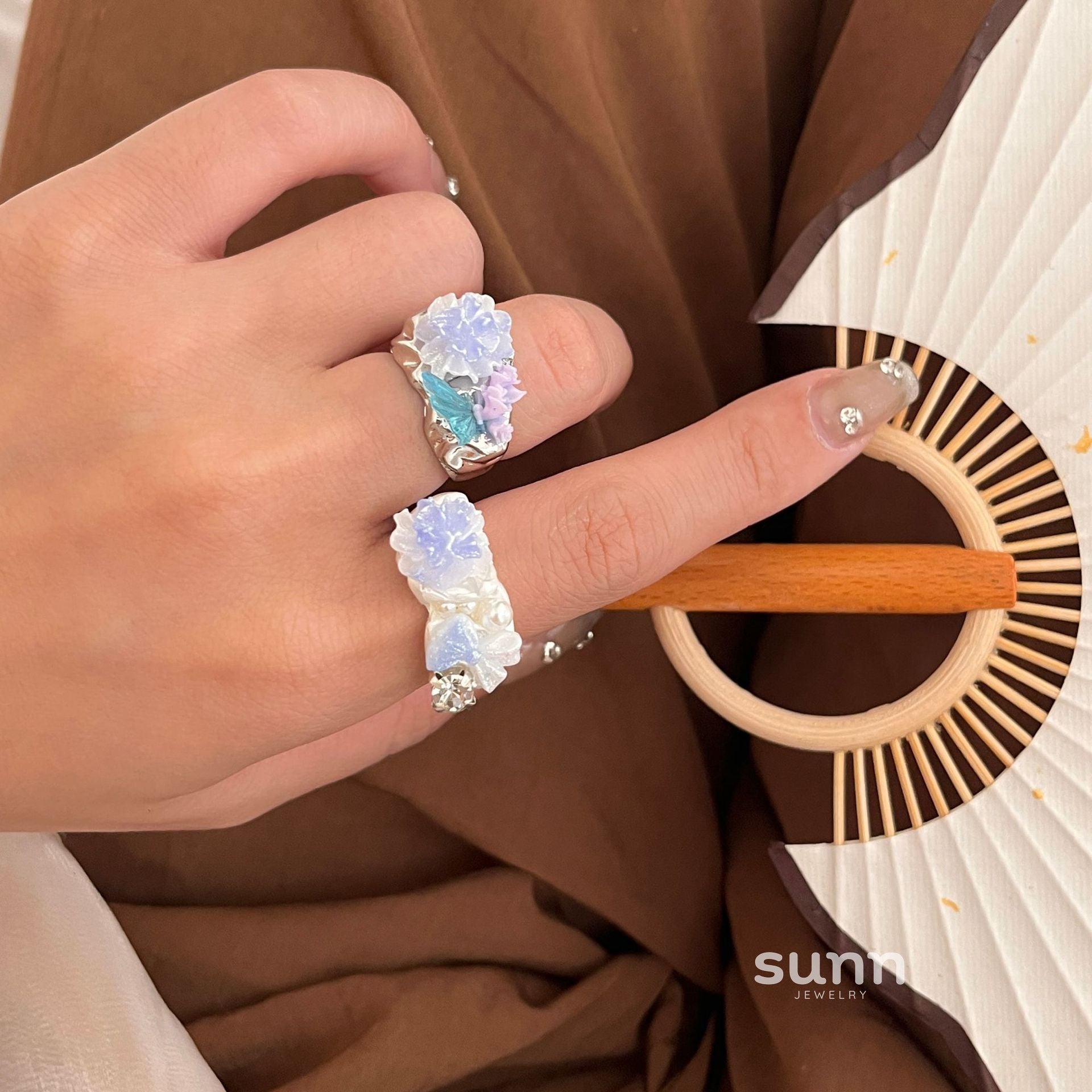 Azlynn Gradient Bloom Ring [WUCB0MFX]