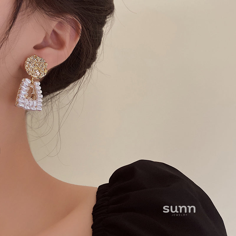 Azucena Ornate Pearl Drop Earrings [PIZ6LOC2]