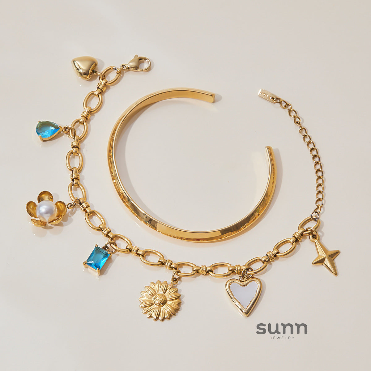 Azura Blossom Bead Bracelet [PC7IHH5E]