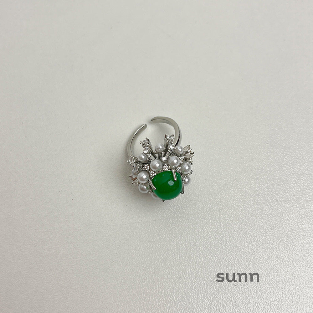Azure Regal Emerald Pearl Ring [9BNIQ39E]