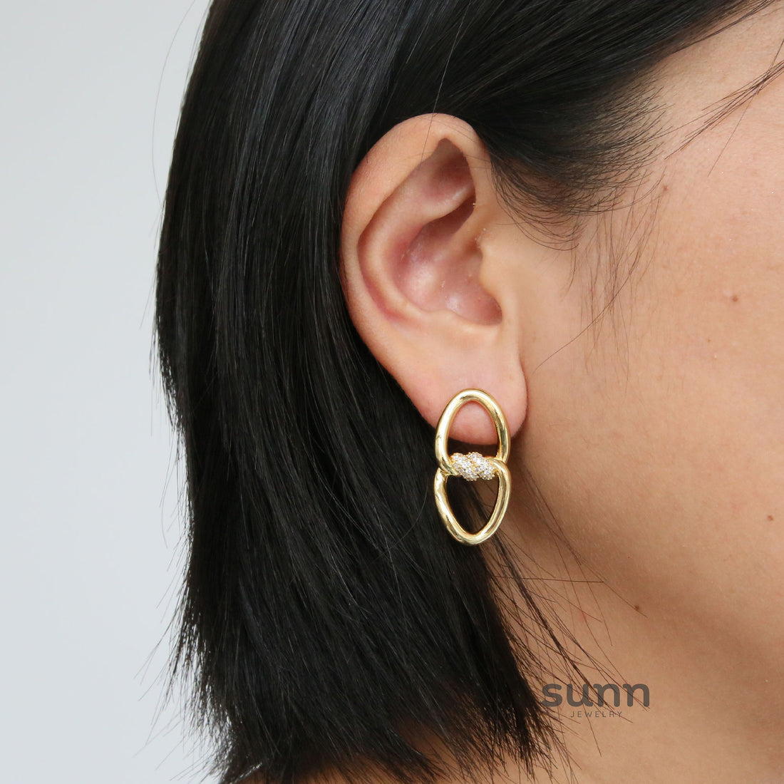 Azure Twisted Zircon Earrings [G3YWXQP1]