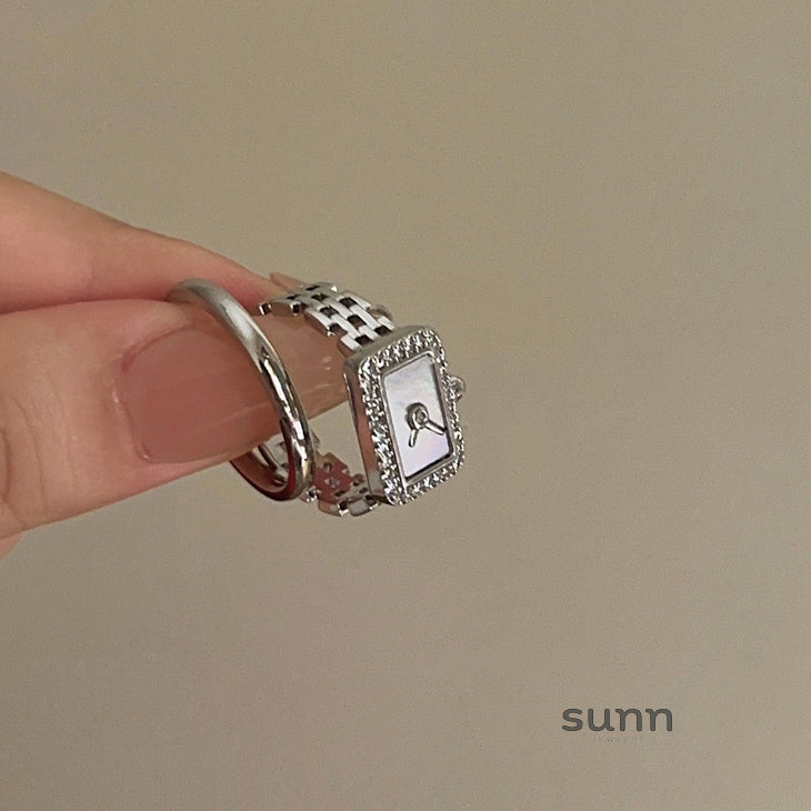 Baileigh Silver Timepiece Ring [Q5LBTKXO]