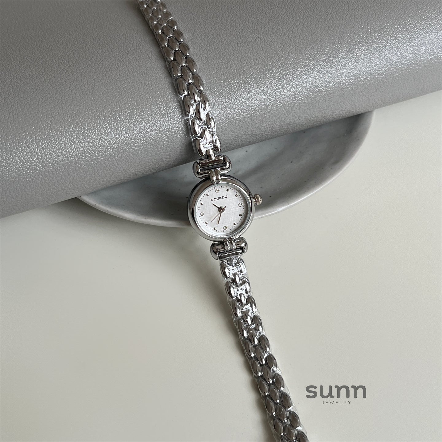 Baleigh Petite Mesh Watch [MXBLPXKA]