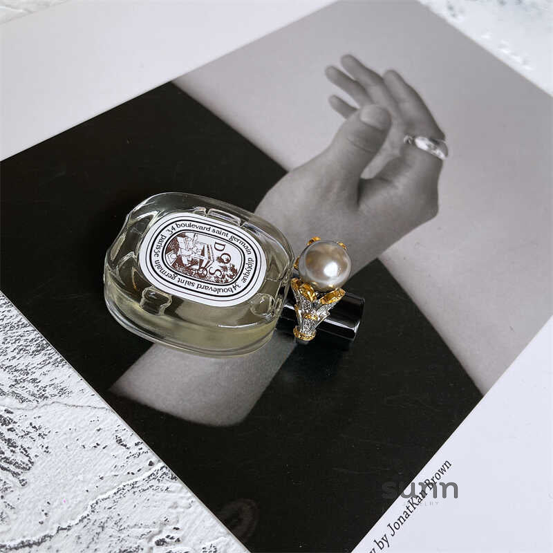 Bani Palace Pearl Ring [O7LHROME]
