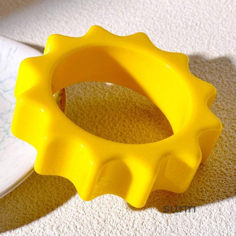 Bani Resin Wave Bracelet [Z31A2XWC]