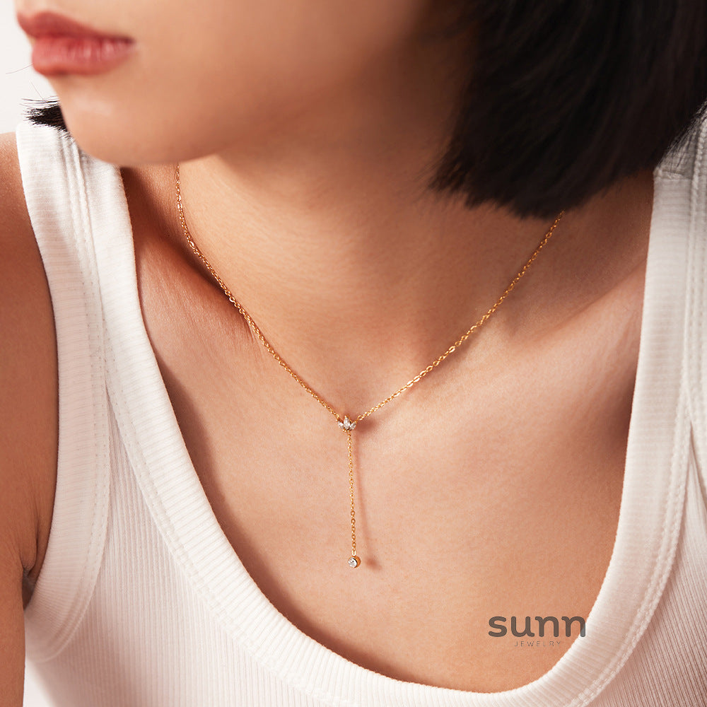 Basma Golden Crown Pendant Necklace [QYPK3WET]
