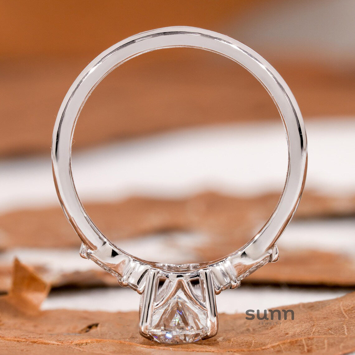 Bayla Radiant Oval Ring [YJJWG5XH]