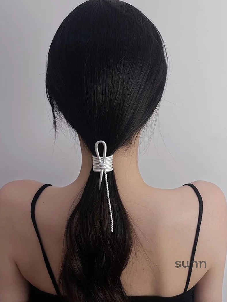 Baylee Minimalist Hair Clip