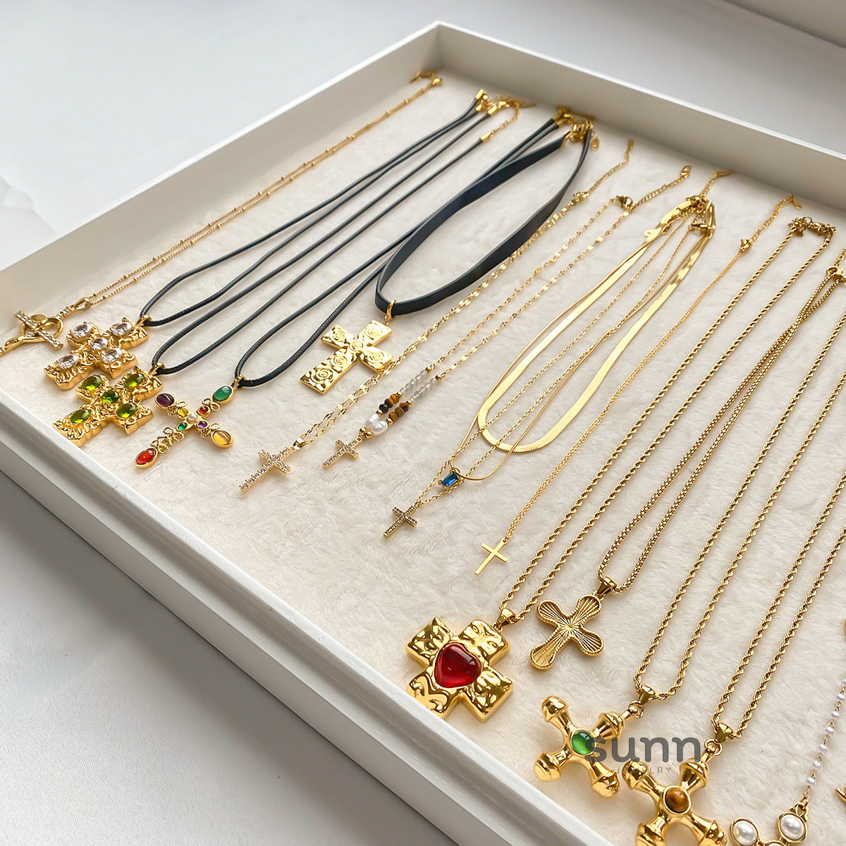 Baylei Zircon Cross Necklace [DMEAIHOH]