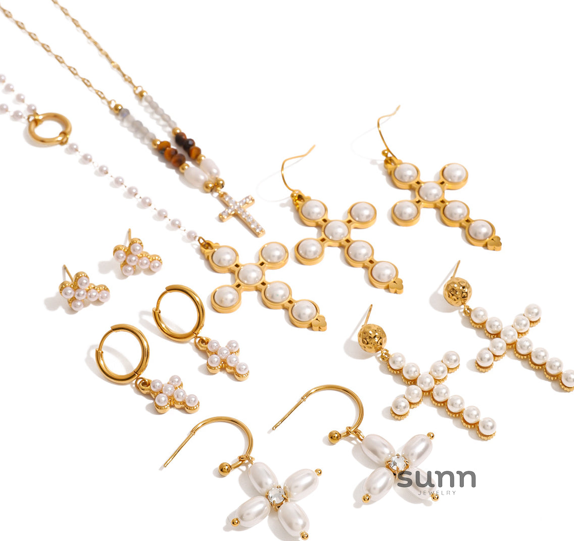 Baylei Zircon Cross Necklace [O0CHICP0]