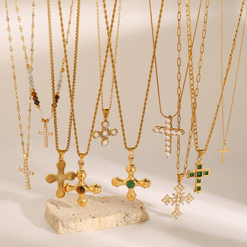Baylei Zircon Cross Necklace [949WA55V]