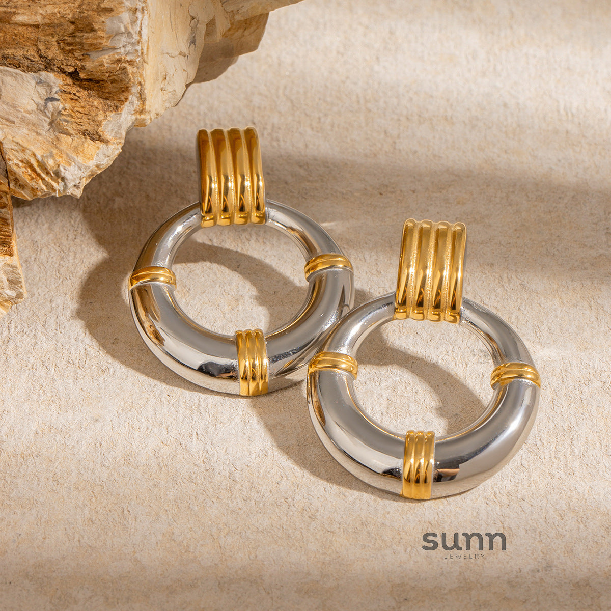 Bayleigh Titanium Hoop Earrings [CE1Y80V1]