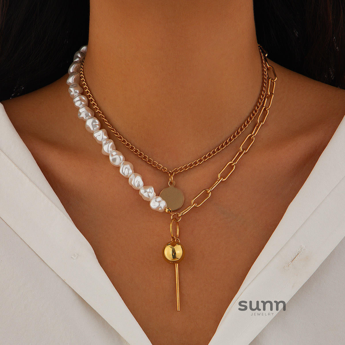 Bayley Layered Pearl Sequin Necklace [IN6M8IYN]