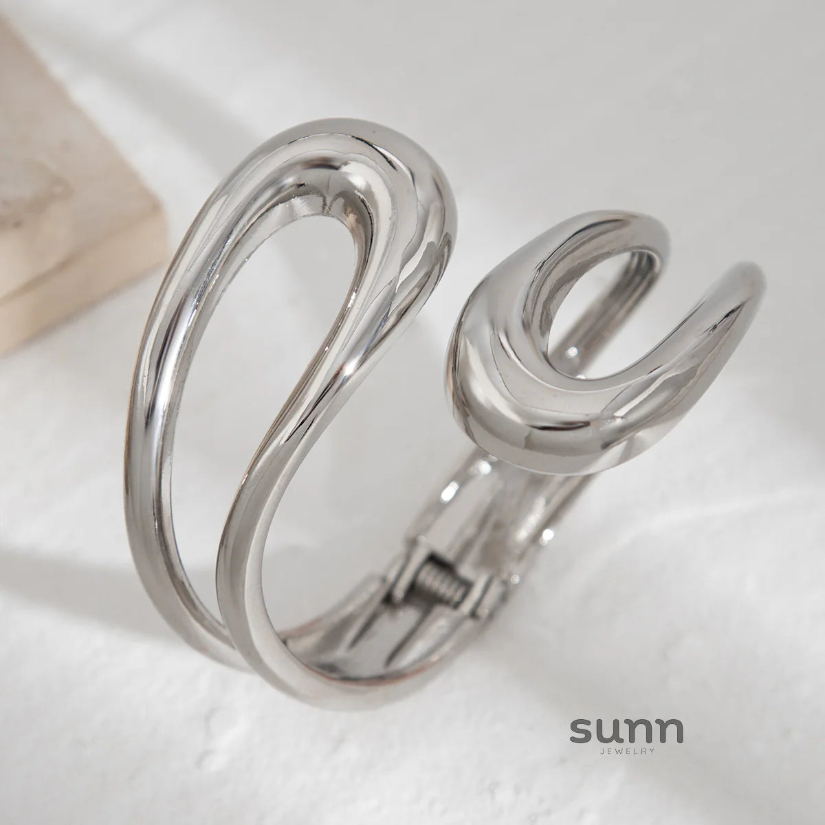 Beatriz Polished Double Cuff
