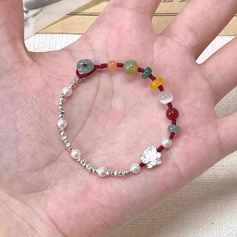 Beau Lotus Charm Bracelet [S25VFUC1]