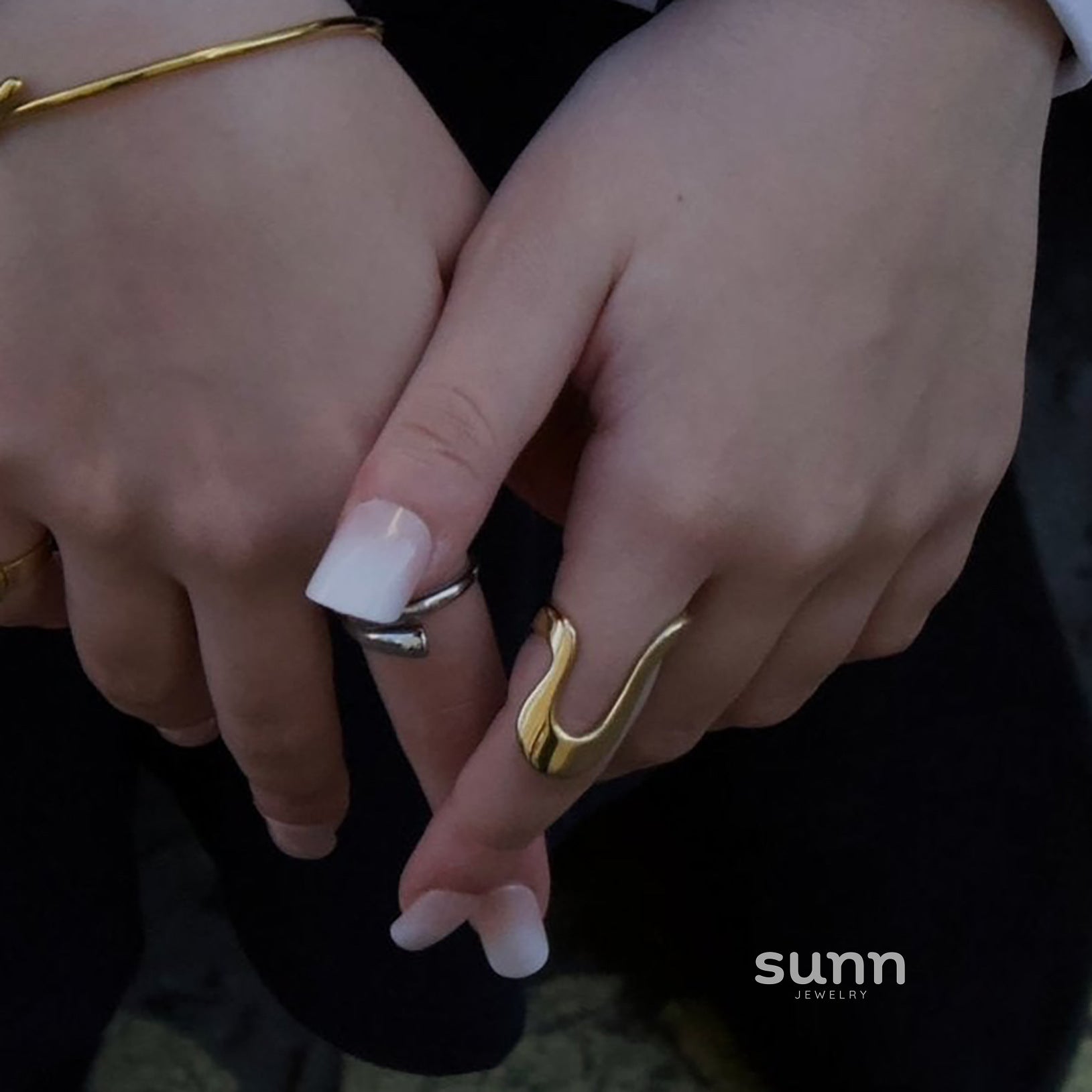 Beau Sleek Geometric Ring [O3CEMR43]
