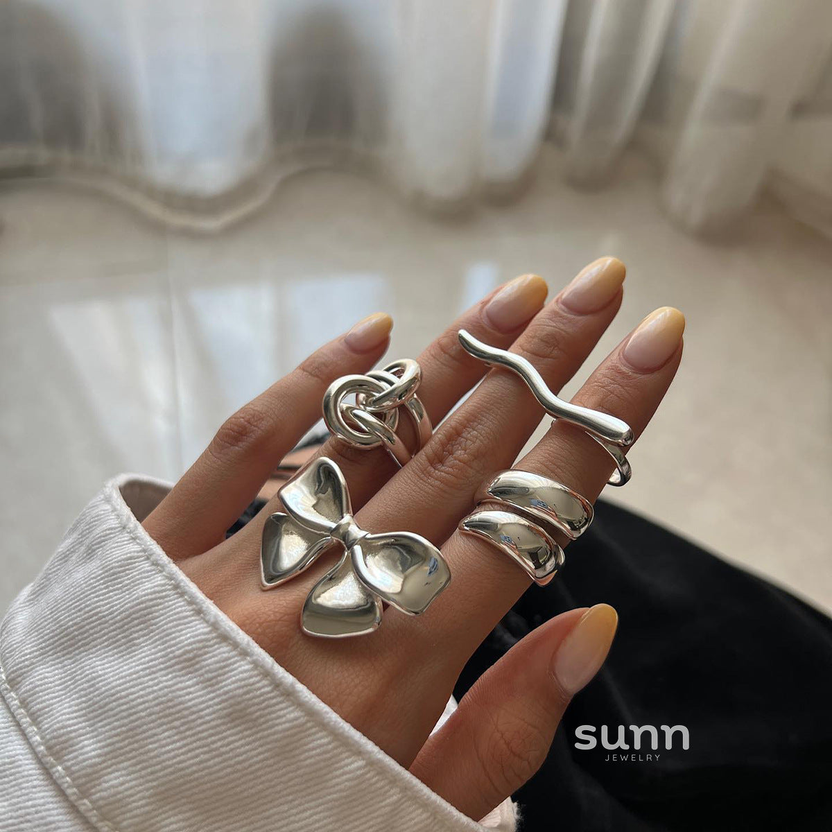 Bellah Ripple Open Ring [VCW4FTFC]