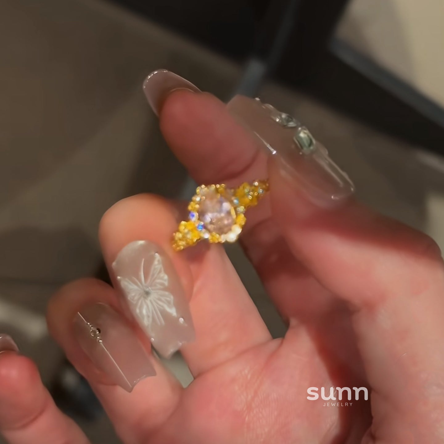 Bellami Luxe Oval Ring [1HC3H9WU]