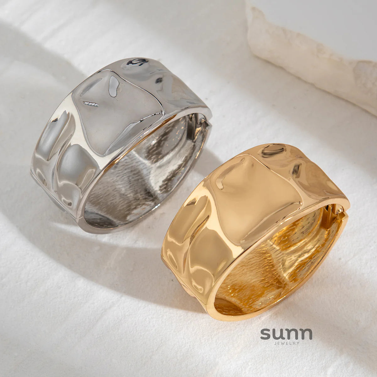 Bennett Sculpted Oval Cuff