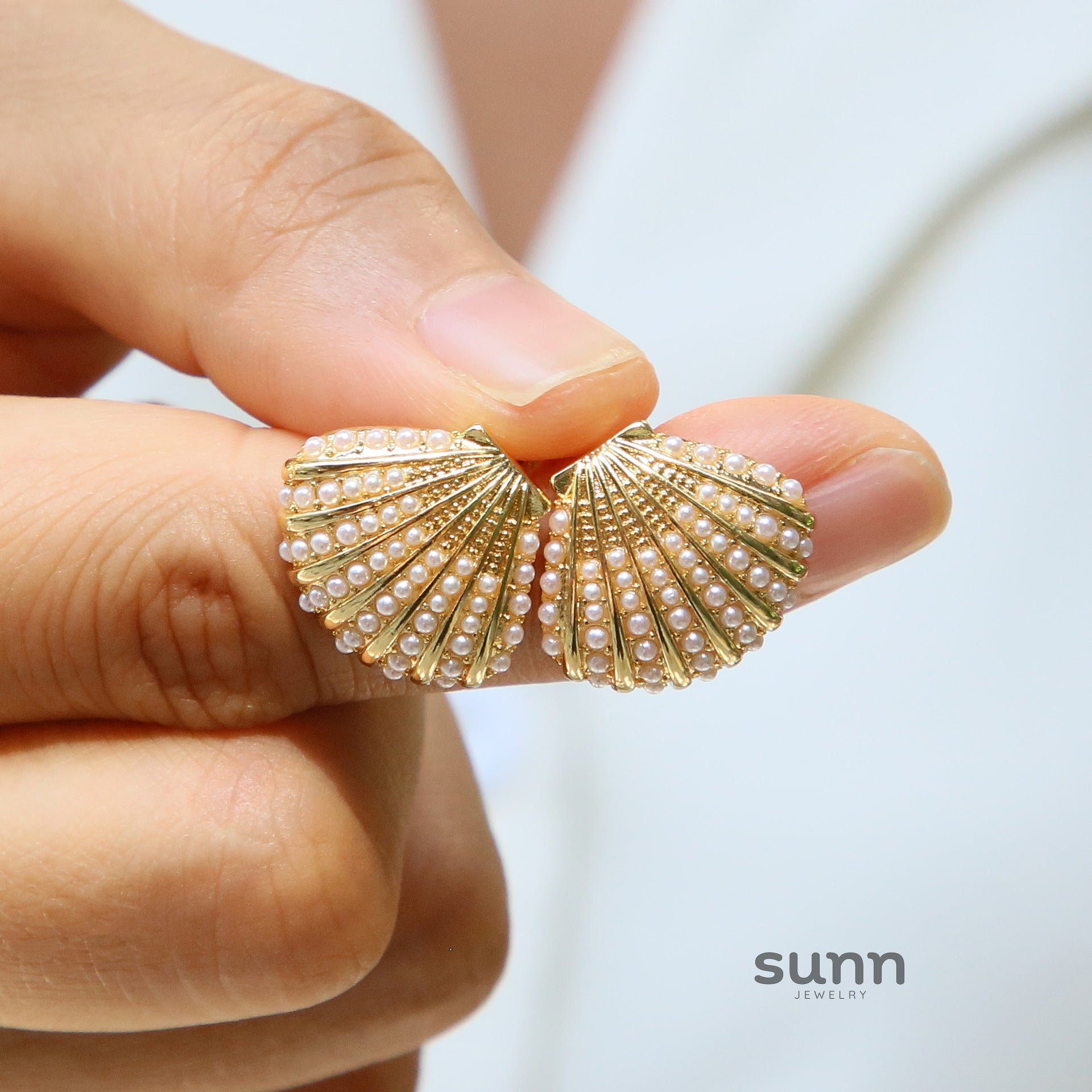 Bernice Ocean Shell Earrings [GAXM7RA7]