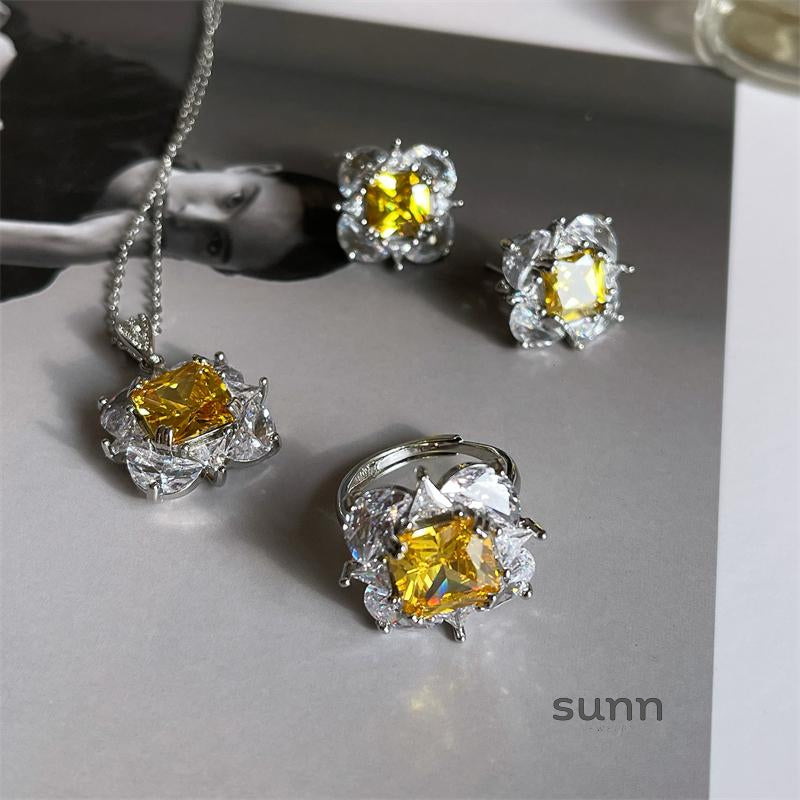 Bethanie Yellow Zircon Ensemble [E4LRGQA7]