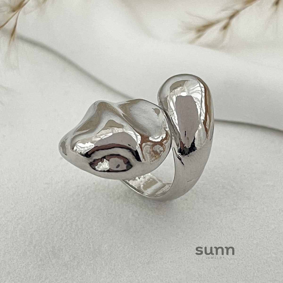 Bethlehem Liquid Metal Open Ring [MZ6GO02V]
