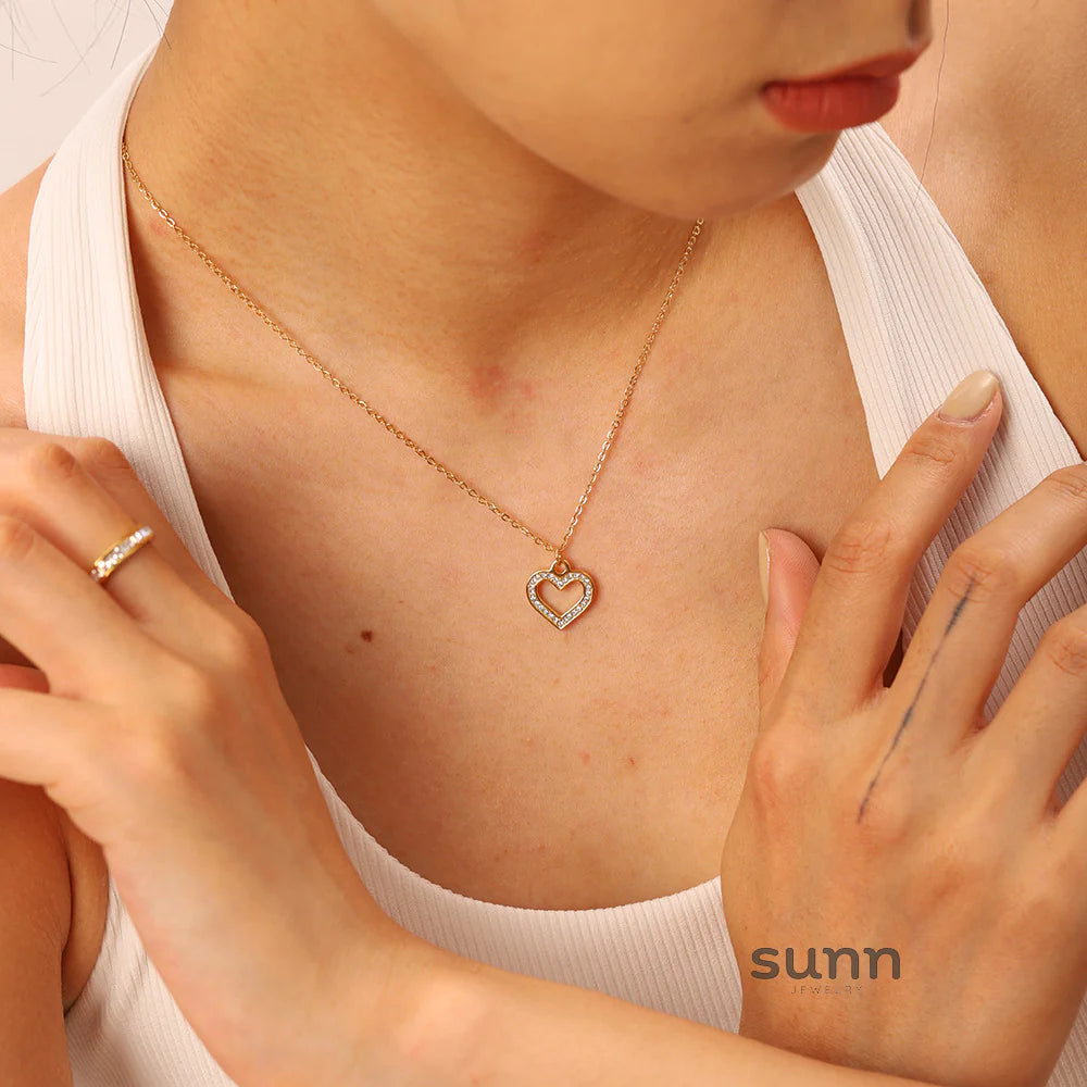 Beverly Zircon Heart Pendant Necklace