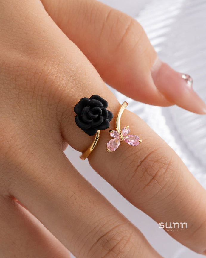 Bianka Cold Wind Butterfly Ring [0NITC4RL]