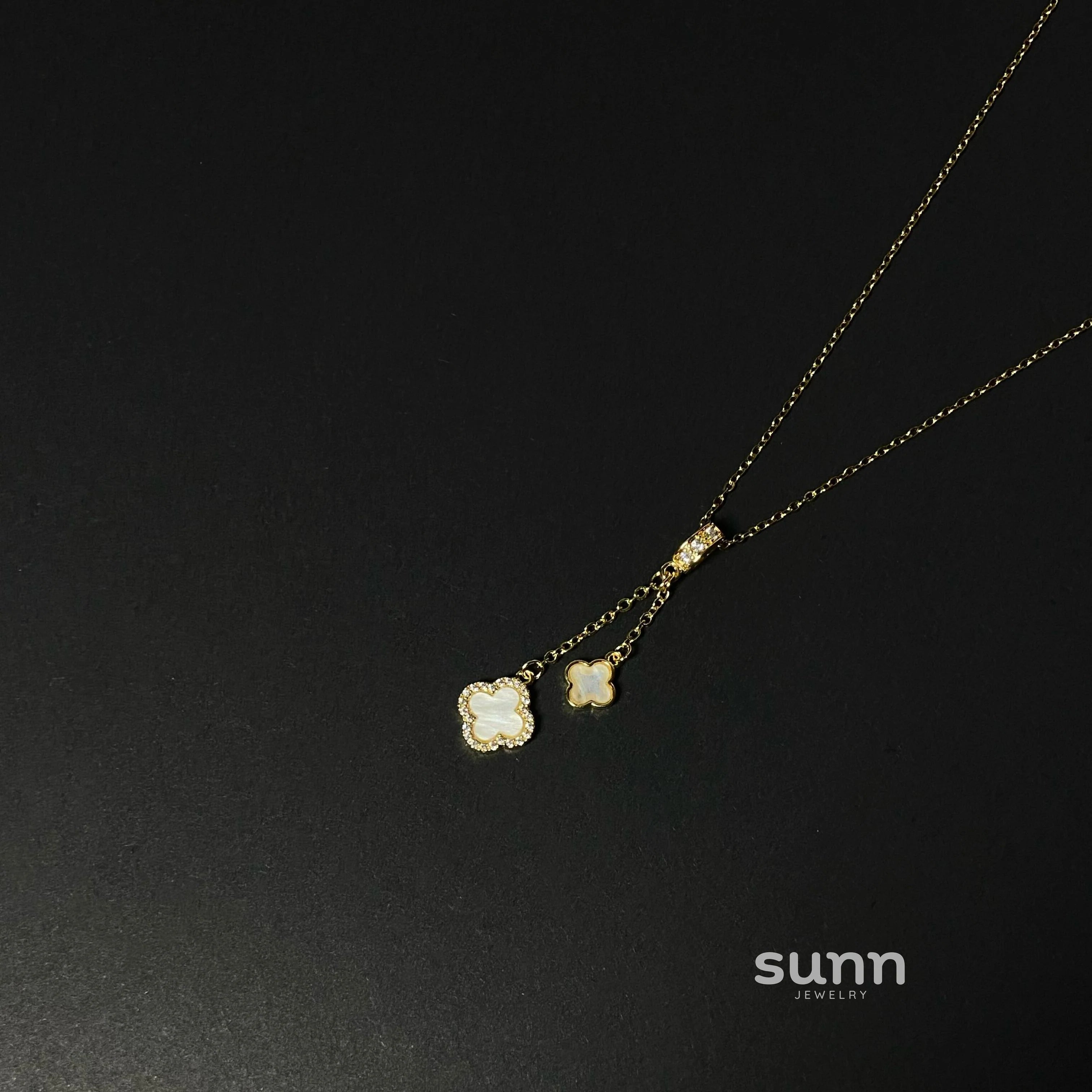 Birdie Mother-of-Pearl Clover Necklace